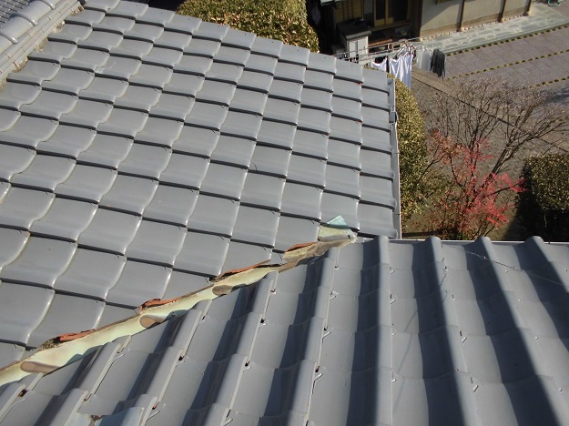 加古川市で雨漏り修理｜谷板金の経年劣化が原因！ガルバリウム銅板で解決しました